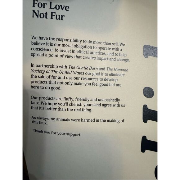 Unhide Removable Faux Fur Cover Extra Soft Floof Pet Bed Gray M/ 28"x10" NWOT - Picture 6 of 11